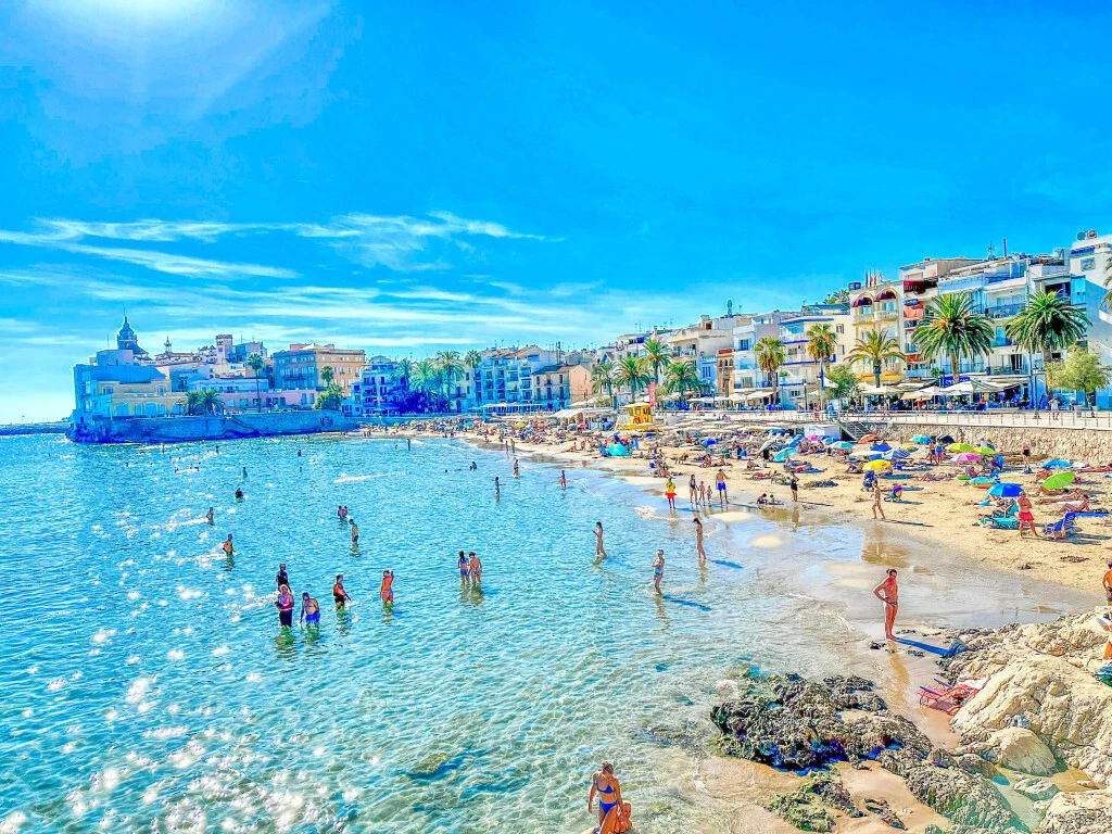 Sitges – Beach Bliss and Bohemian Vibes Sitges – Beach Bliss and Bohemian Vibes
