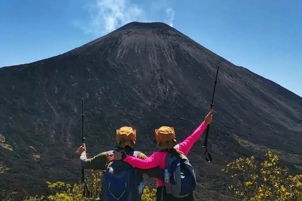 Best Time to Hike Pacaya Volcano Best Time to Hike Pacaya Volcano